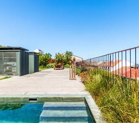 Jungle Lofts: Luxury Amidst Nature W/ Private Pool Apartment Lisbon